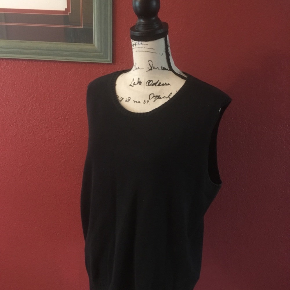 Sweater vest